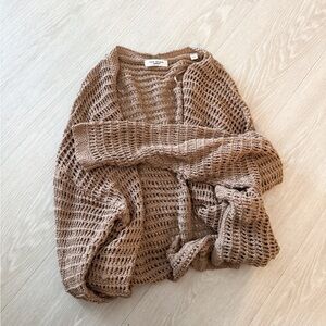 Lightweight Women’s Sweater / Coverup